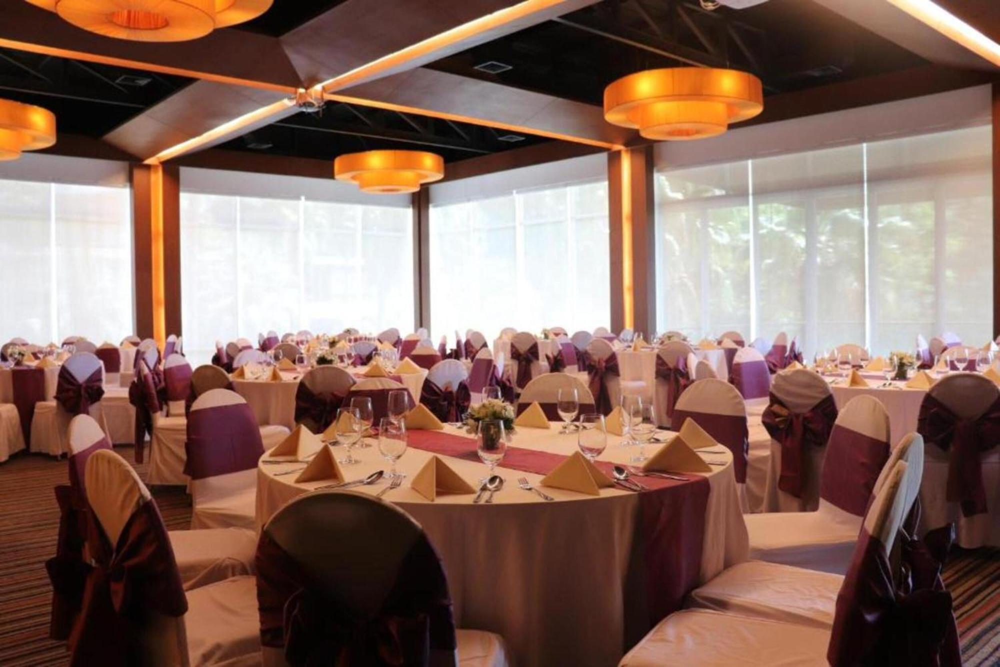 Hotel Club Wyndham Sea Pearl Phuket Patong Exterior foto